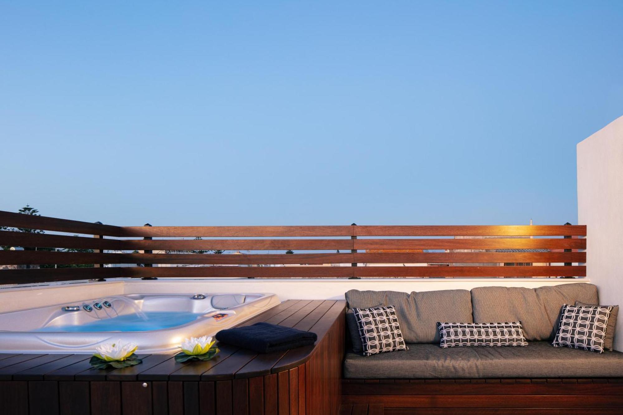 Le Bijou Luxury Suites Rethymno Exterior photo